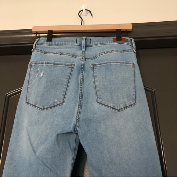 Abercrombie & Fitch light wash ultra high rise super skinny size 28/6 LONG - Picture 4 of 6